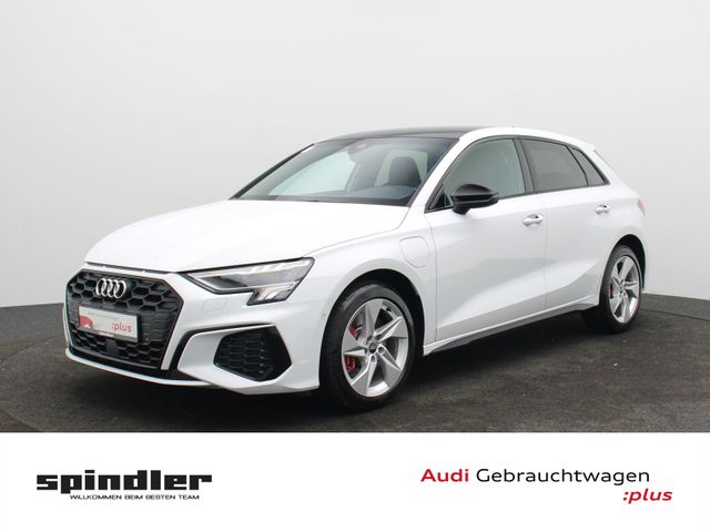 Audi A3 Sportback S-Line 45TFSIe S-tronic / Pano, B&O