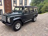 Land Rover Defender 110 TD4 Station Wagon E E - Land Rover Defender mit Diesel-Antrieb: Sitzheizung, Geländewagen, Td4