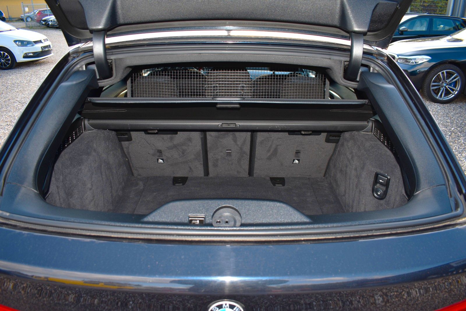 Fahrzeugabbildung BMW 520d Touring xDrive M Sport AHK/LED/KAMERA/TEMP.