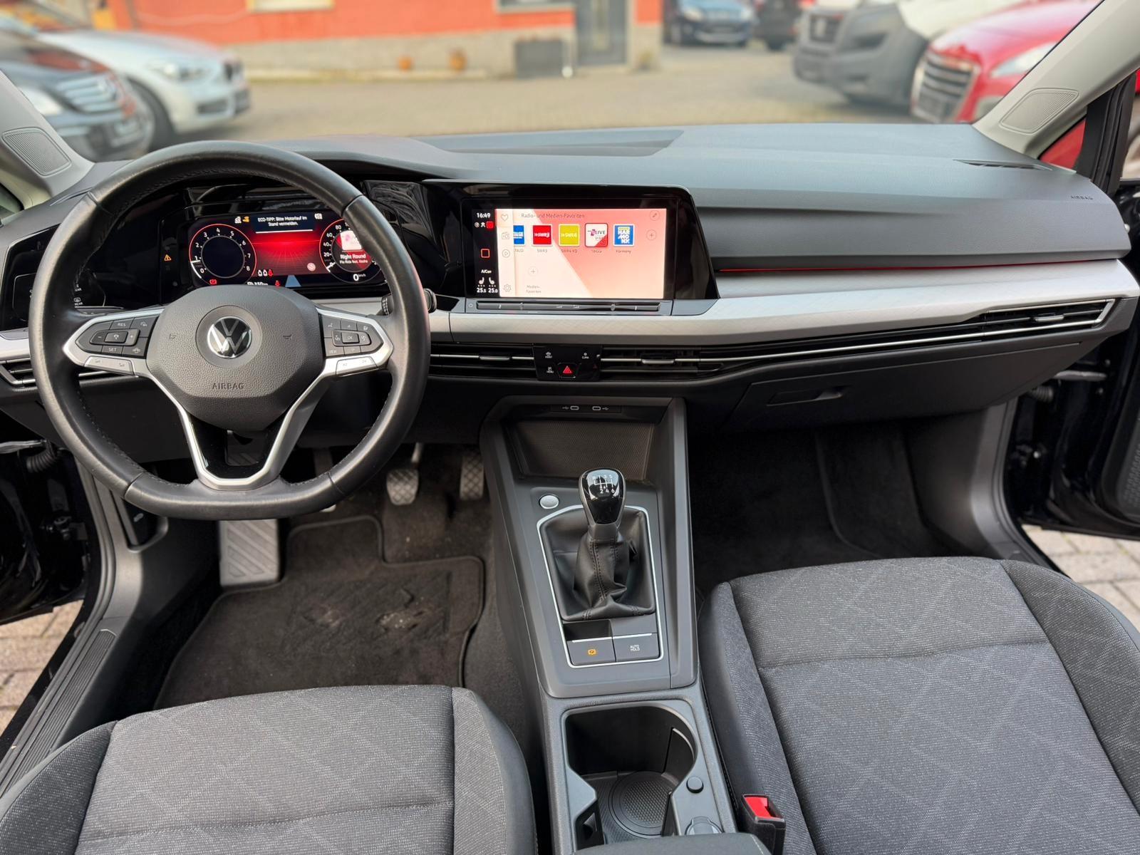 Volkswagen Golf VIII Lim. Life*Navi/Pano/IQ-Light/Kam/SHZ*, миниатюра 22