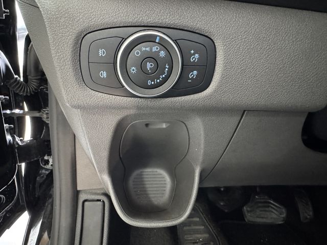 Ford Tourneo Custom Active L1 Bi-Xenon  AHK