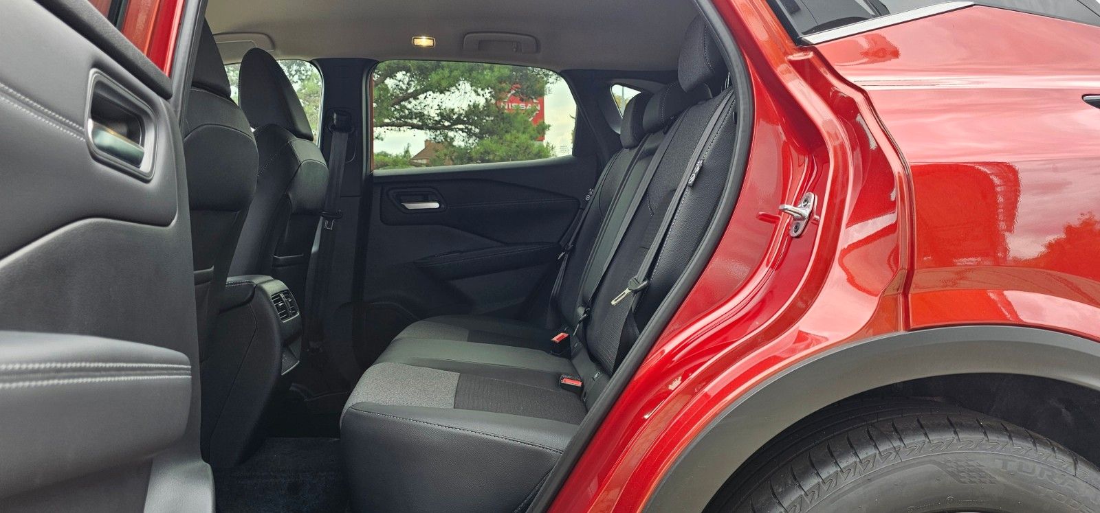 Fahrzeugabbildung Nissan Qashqai 1.3 DIG-T MHEV Xtronic N-Connecta MY2024