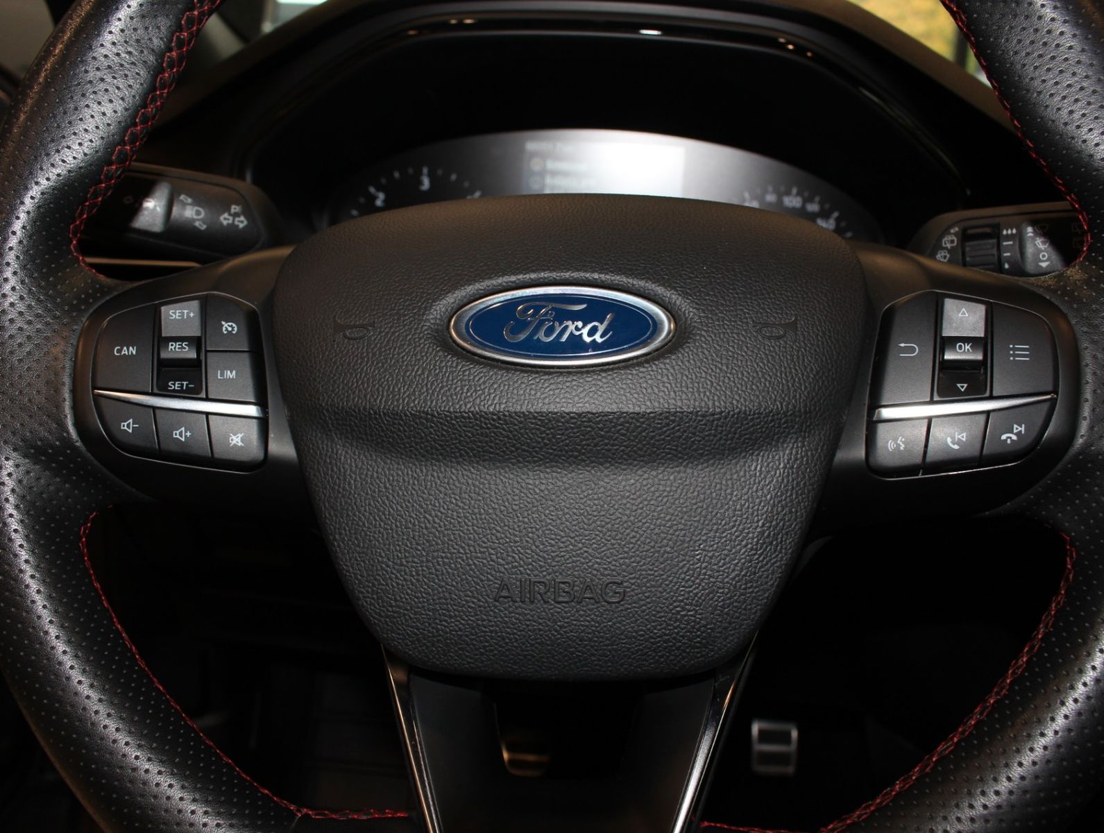 Fahrzeugabbildung Ford 1.5 TDCi ST-Line Navi+HeadUp+Keyless+Spurhalte