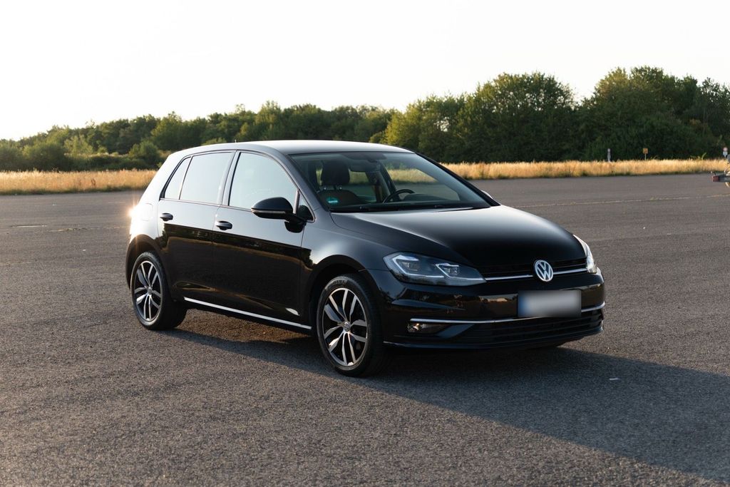 Image of Volkswagen Golf