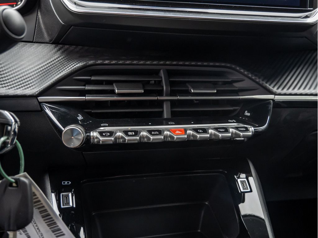 Peugeot 208 - Bild 13