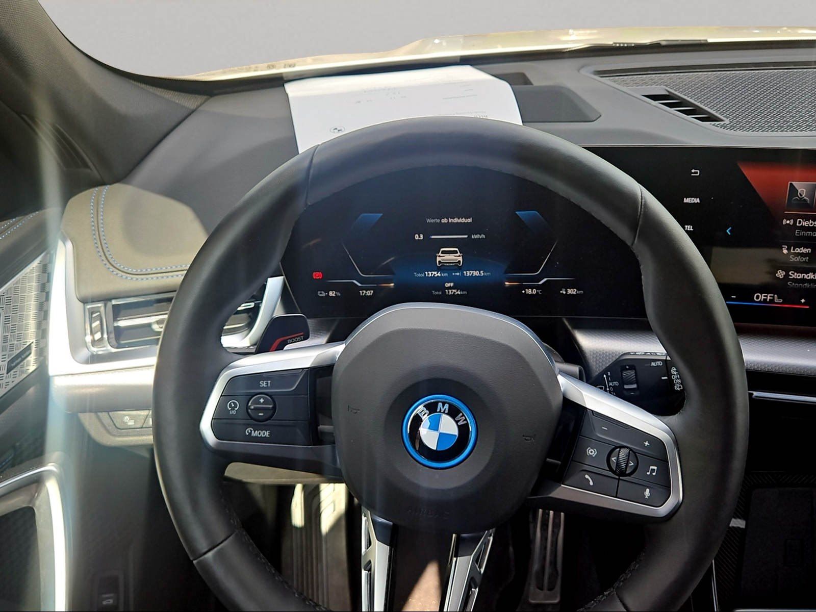 BMW iX1 - Bild 13