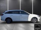 Hyundai i30 cw Premium/ KAMERA/KLIMA/MFL/PDC - Hyundai i30: Cw