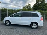 Opel Zafira B Basis Neu TÜV / 7 size - Opel Zafira aus 2007 mit Diesel-Antrieb