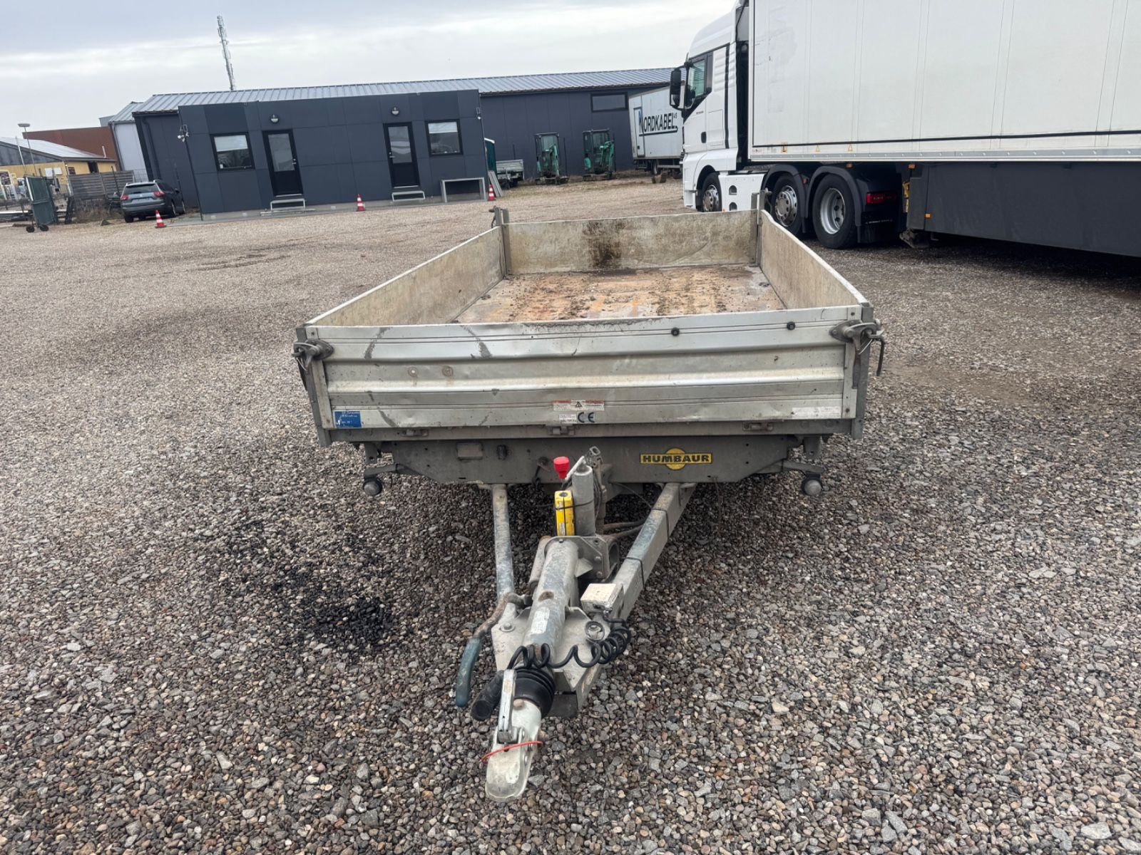 Fahrzeugabbildung Humbaur HTK 3500