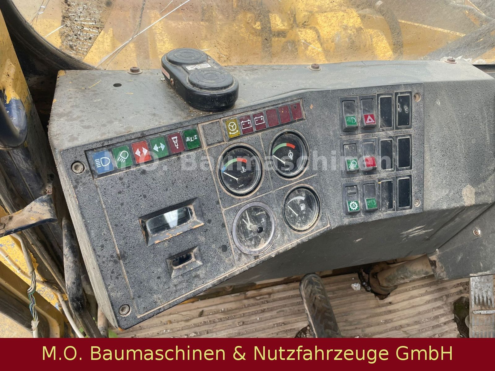 Fahrzeugabbildung Hanomag 50 E / 13,5 t /