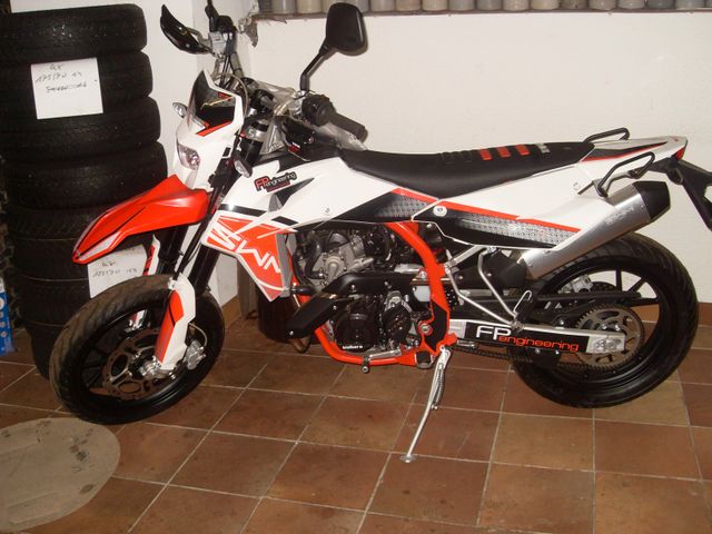 SWM SM125R