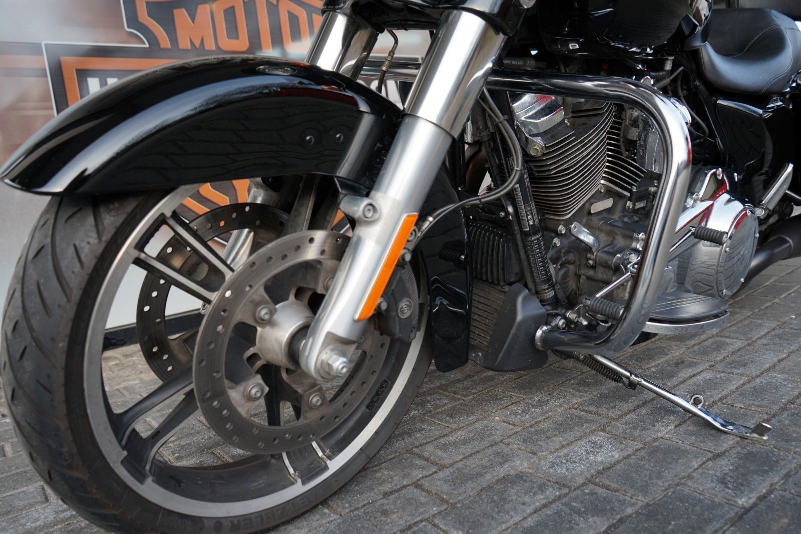 Fahrzeugabbildung Harley-Davidson Street Glide Special 107 FLHXS mit viel Zubehör