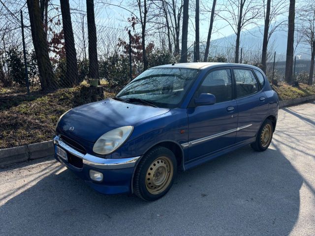 Daihatsu Sirion 1.3i 16V 4WD 102cv