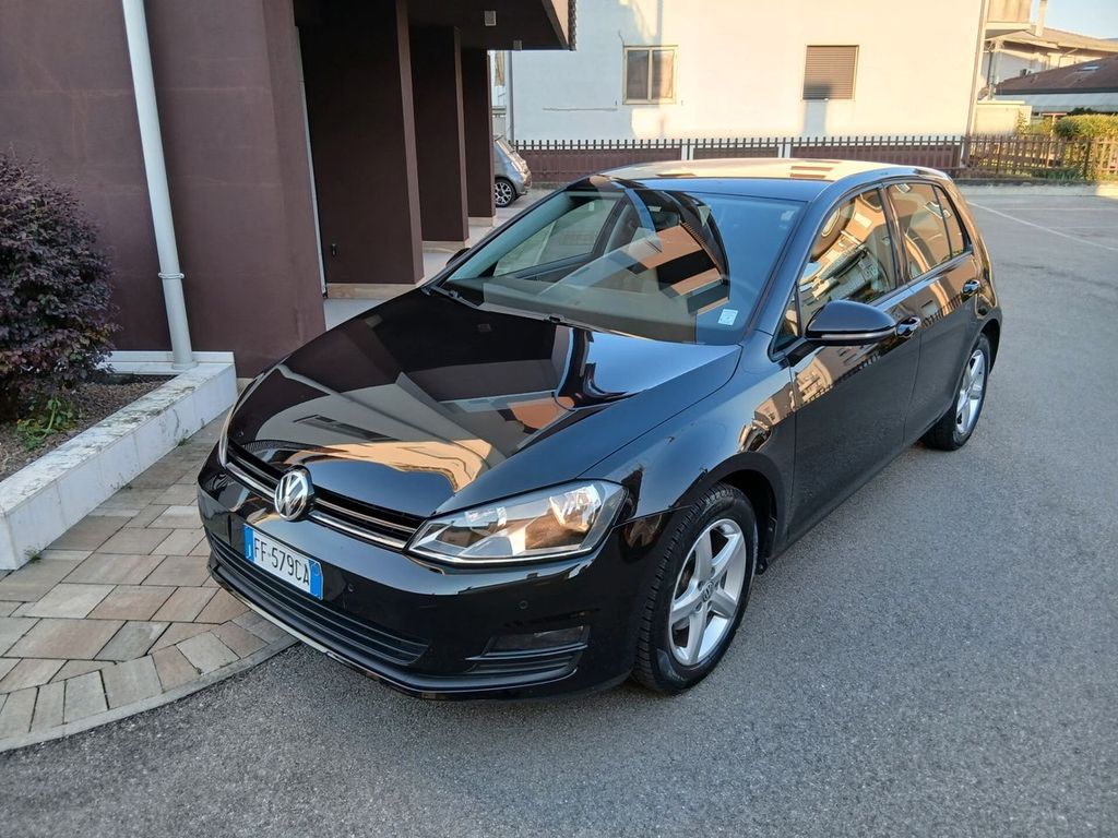 Image of Volkswagen Golf