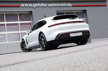 Porsche Taycan Sport Turismo*EISGRAU,BOSE,Chrono,Perf.+