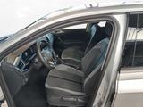 Volkswagen Polo Style 1,0 l TSI 95 PS Navi, IQ Light - Volkswagen Polo mit Benzin-Antrieb: Limousine, 9n