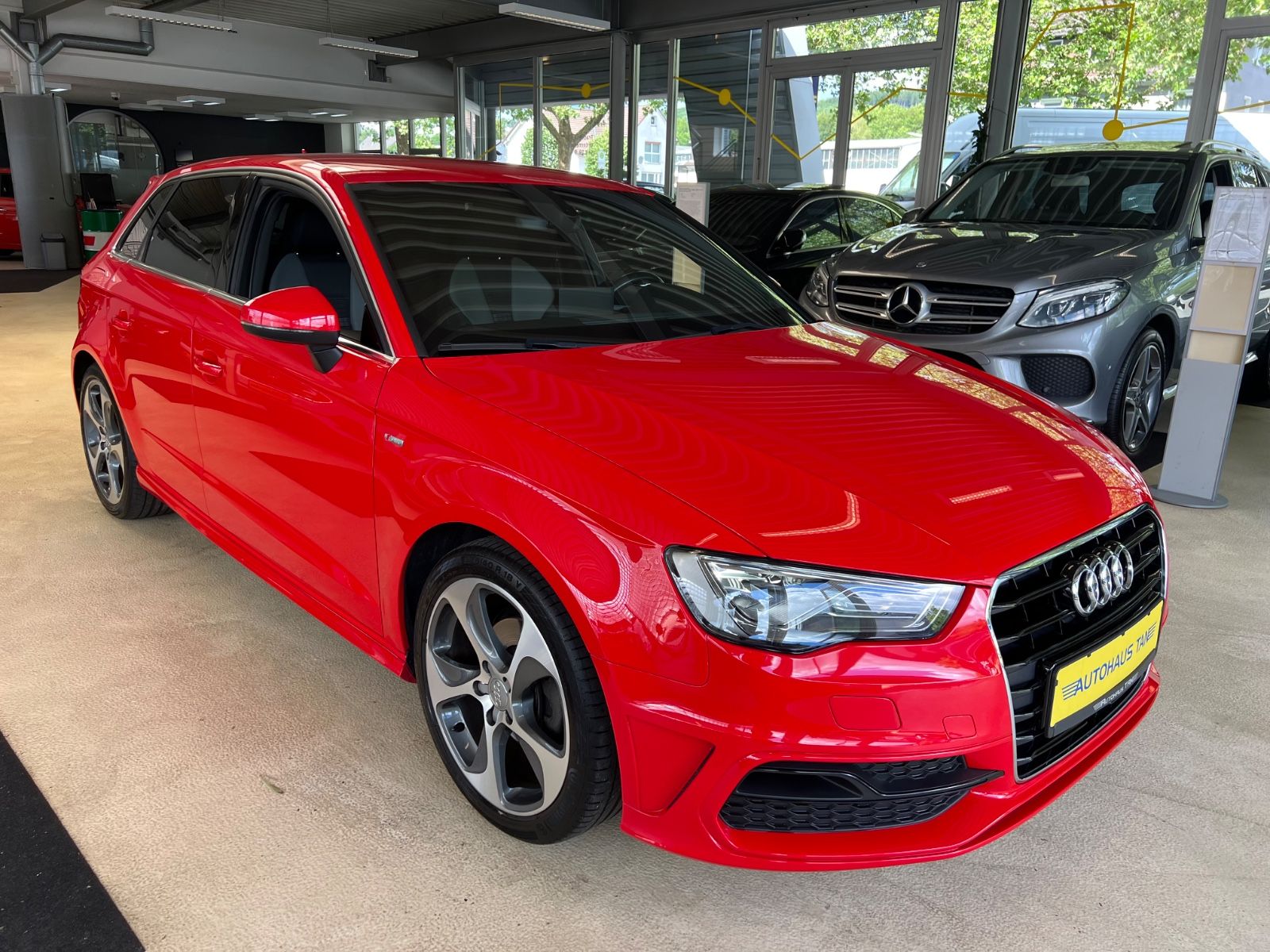 Fahrzeugabbildung Audi A3 Sportback ultra S line Sport *LED/MATRIX*