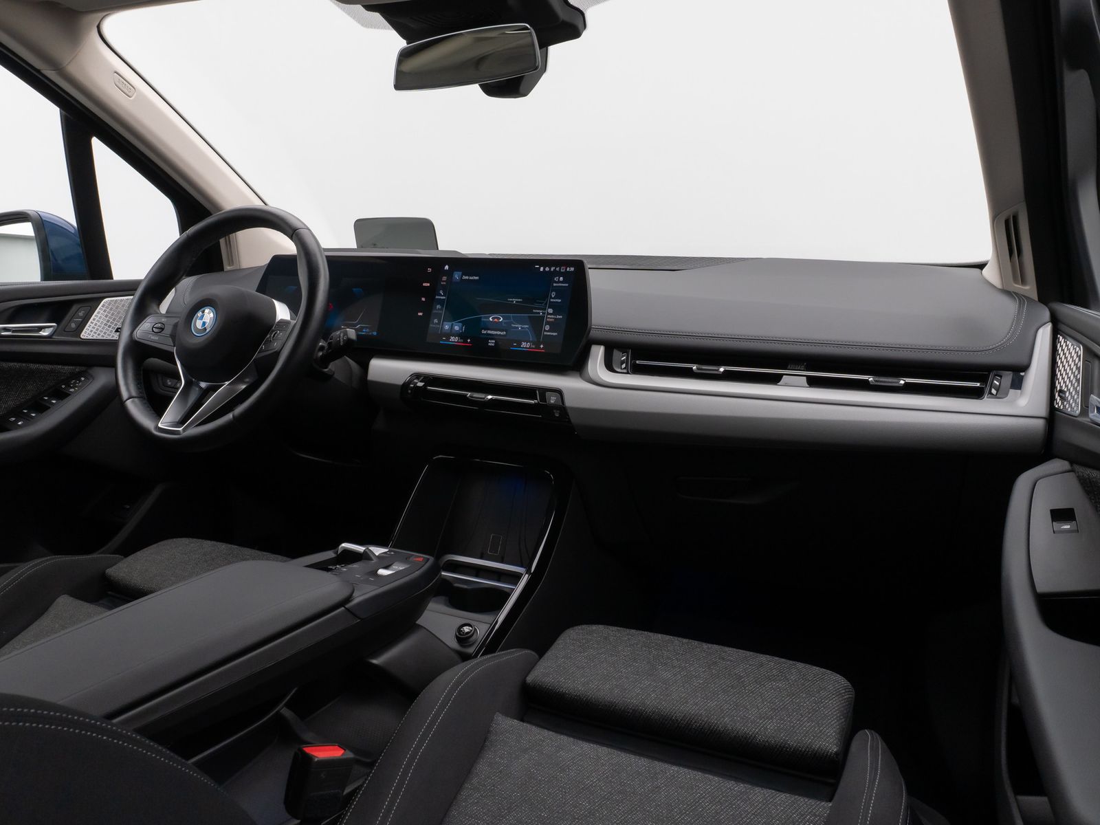 Fahrzeugabbildung BMW 225 Active Tourer  xD 360°HUD DAB H/K Sport LED
