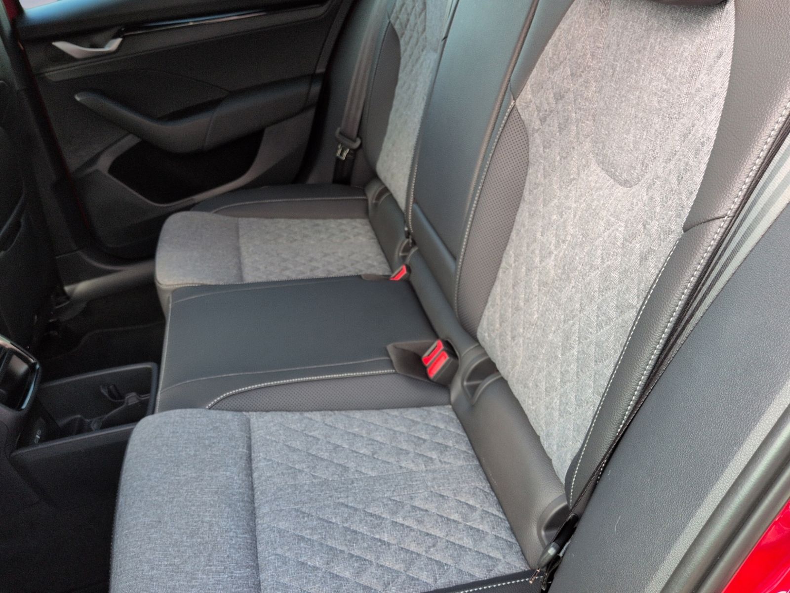 Octavia 2.0 TDI DSG Sportline KAMERA+AHK+NAVI