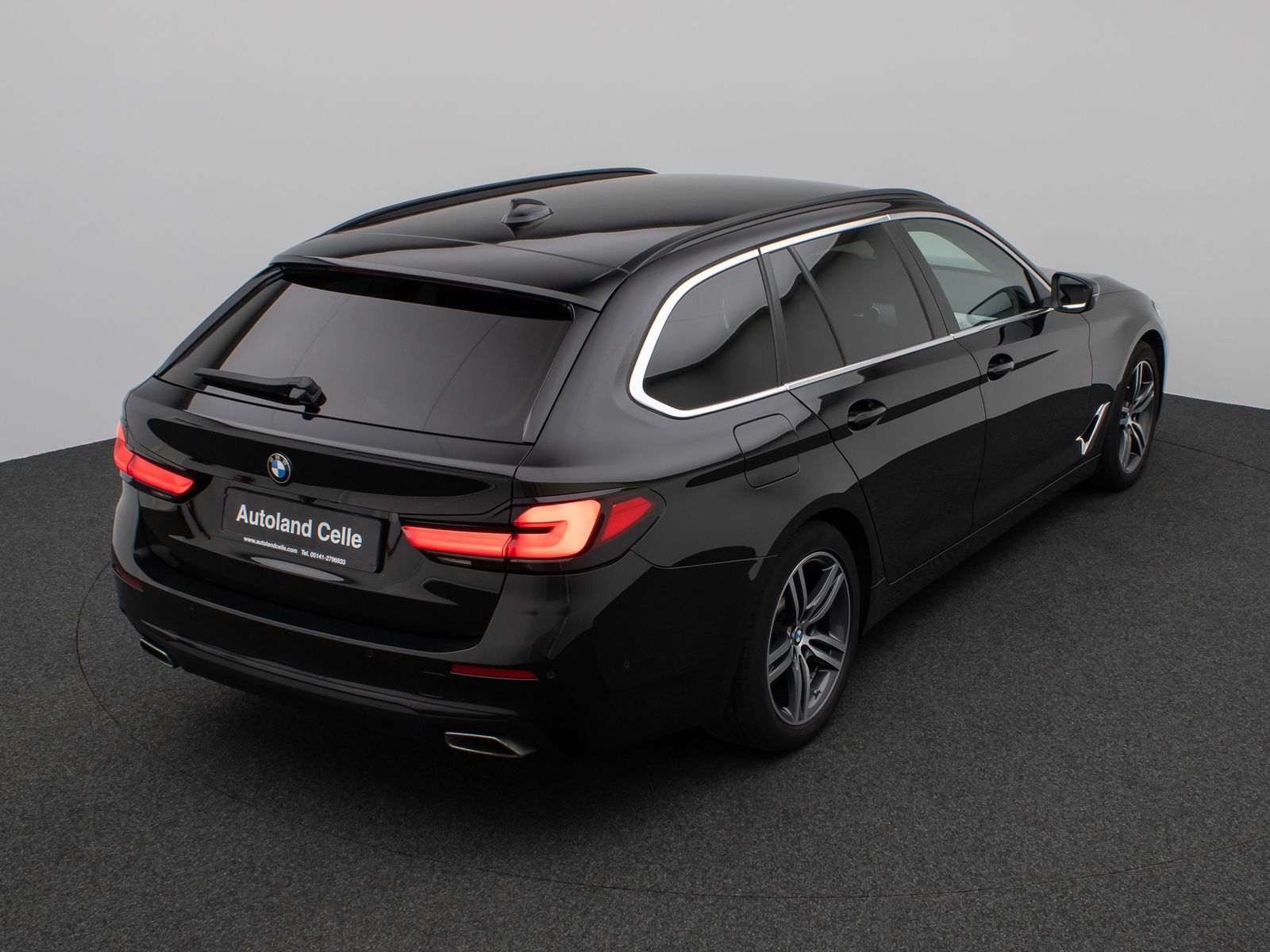Fahrzeugabbildung BMW 520d xD Kamera Laser HUD DAB HiFi Stop&Go MSport