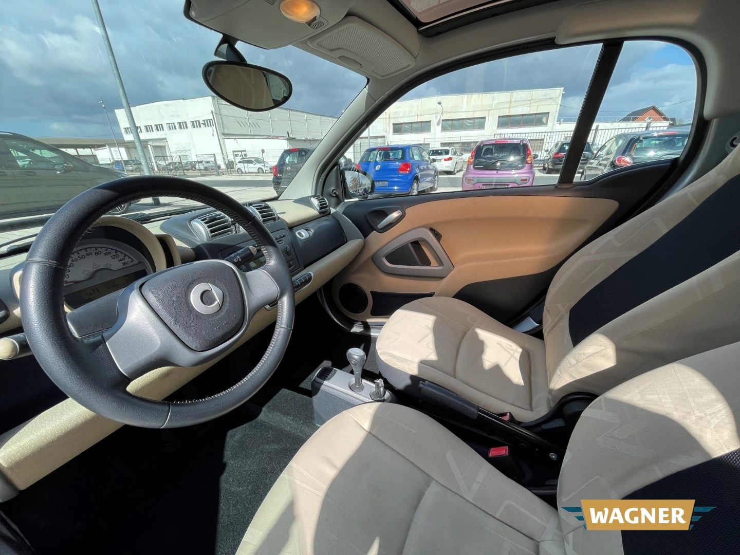 Fahrzeugabbildung Smart fortwo Passion  Klimaanlage TÜV 06/2027