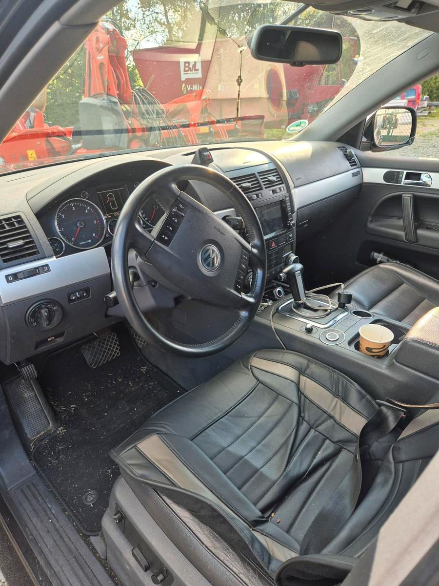 Volkswagen Touareg 2005 — photo 5