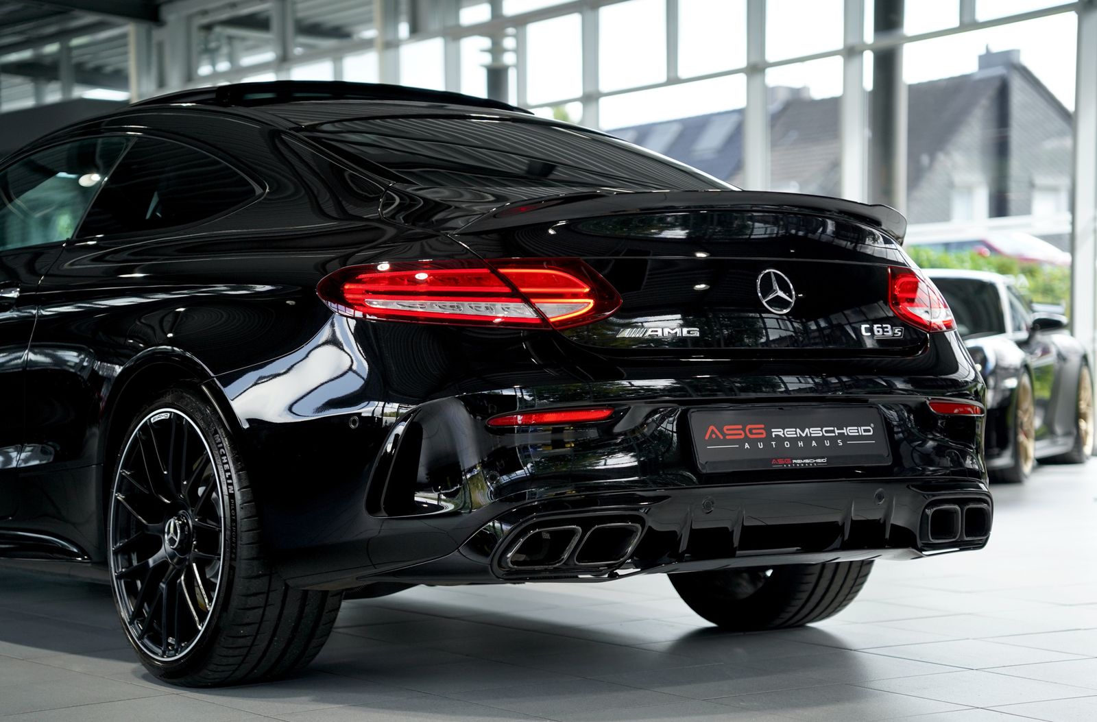 Mercedes Benz C 63 Amg
