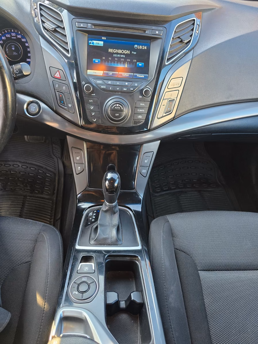 Hyundai i40 2014 — photo 14