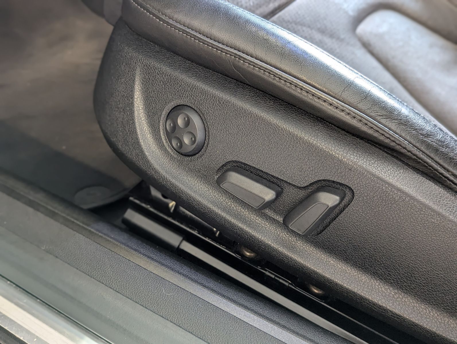AUDI A5 2.0 S-Line Xenon Temp. Bang & Olufsen 19" - Image 25