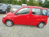Toyota Yaris 1.3 linea ~ 2.Hd ~ 115.000 Km ~ Klima ~ - Toyota Yaris: Kleinbus