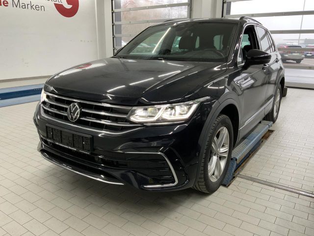 Volkswagen Tiguan R-Line 4Motion 2.0 TDI*NAVI*SHZ*RFK*uvm