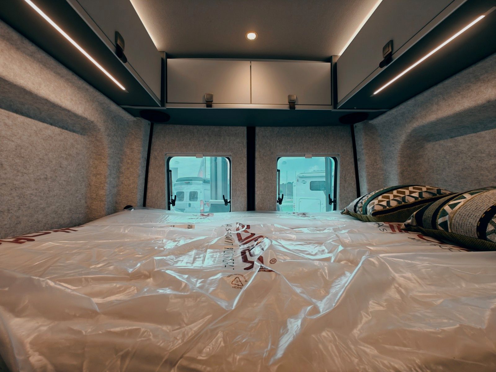 Fahrzeugabbildung HYMER / ERIBA / HYMERCAR GRAND CANYON S 4x4 MB 600 2025 - SCHLAFDACH