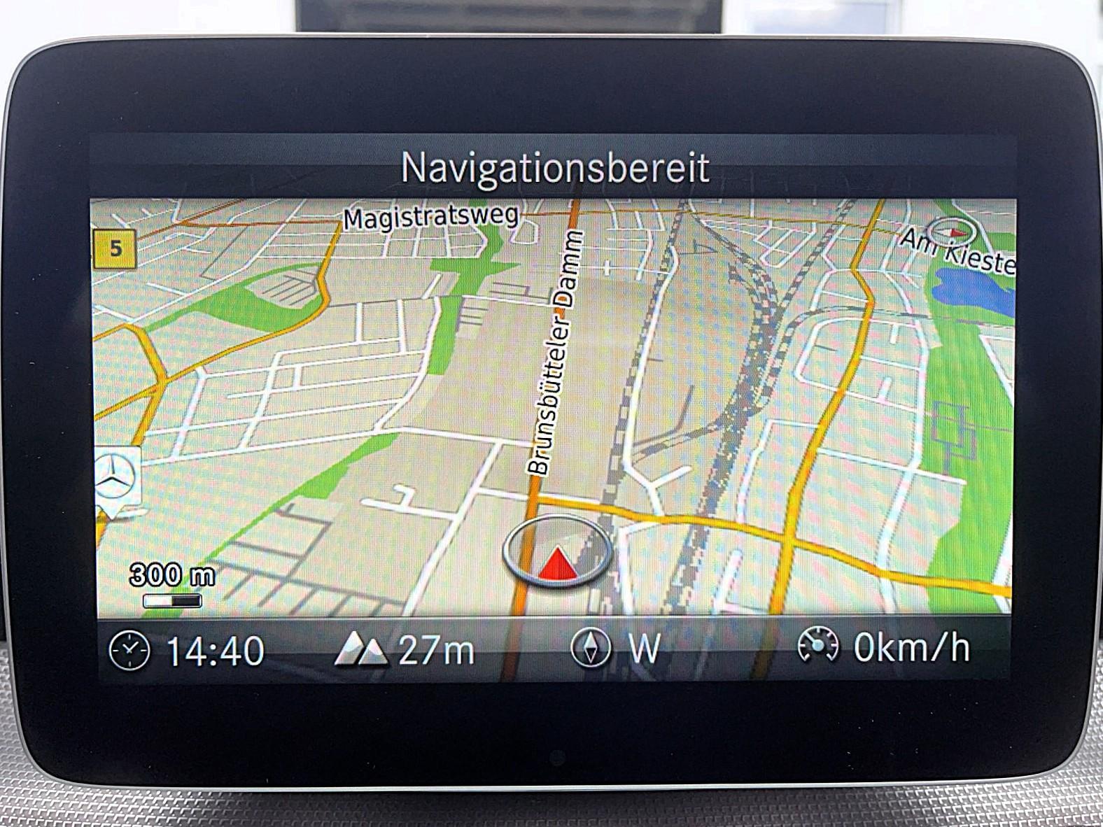 Mercedes-Benz GLA 7G-DCT Urban LED NAVI PANO SHZ PDC, миниатюра 26