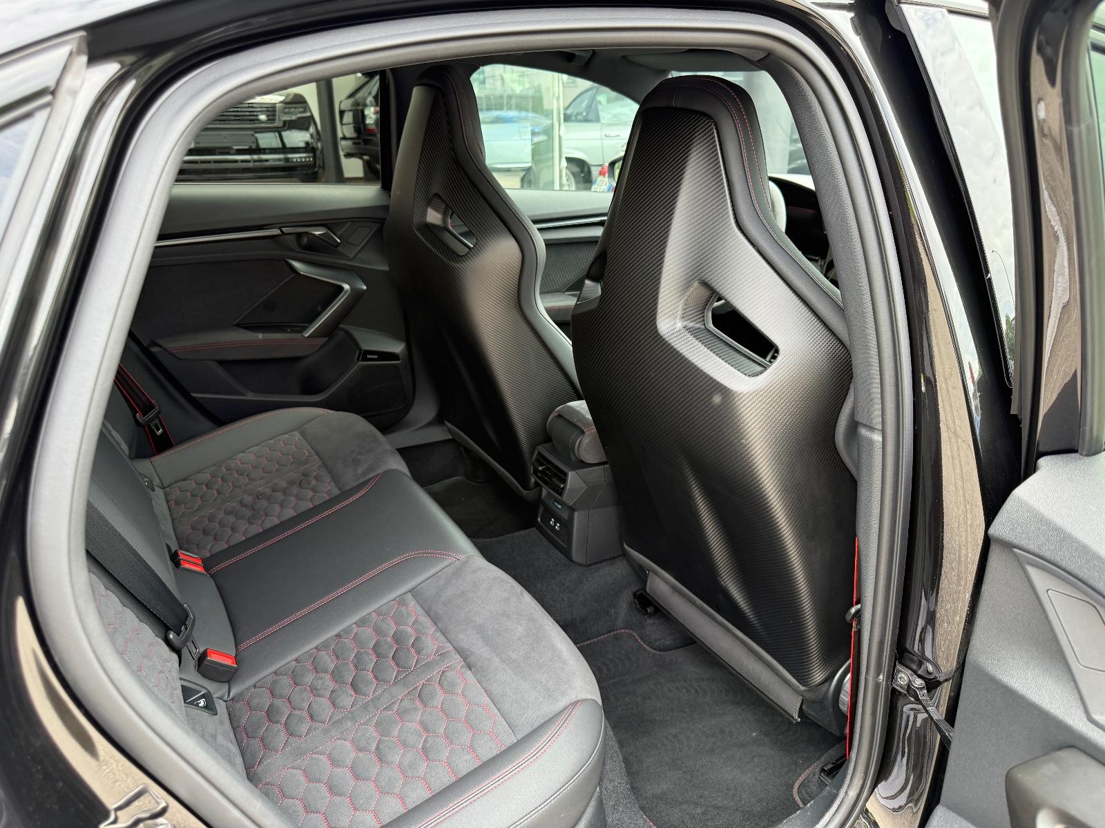 Audi RS 3 Limousine/Individual/Schalensitz/Pano/Sport – 18