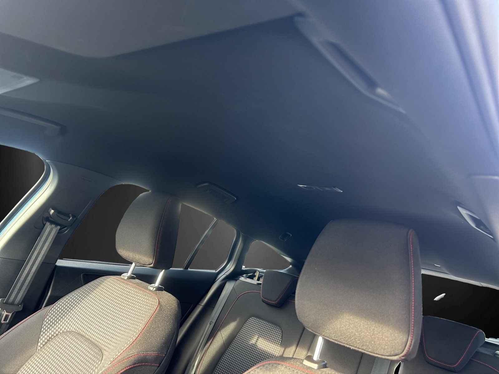 Fahrzeugabbildung Ford Focus 1.0 EcoBoost Mild-Hybrid ST-Line S/S