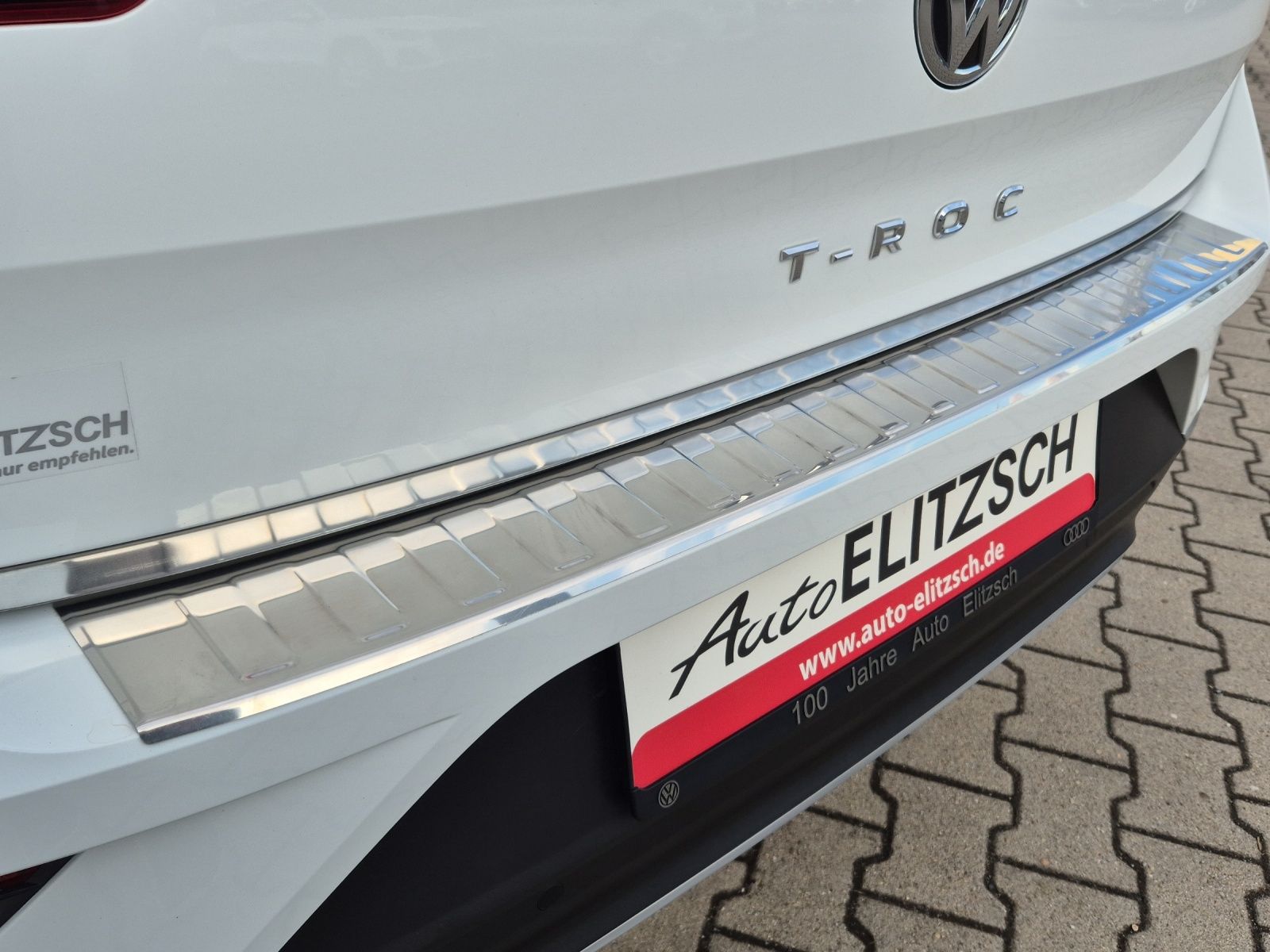 Fahrzeugabbildung Volkswagen T-Roc 1.5 TSI Sport LED Navi