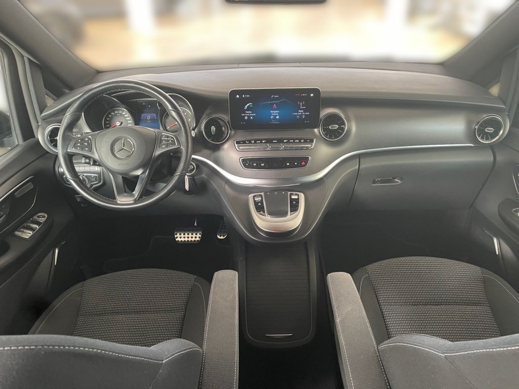 Fahrzeugabbildung Mercedes-Benz V 300 ED/L AMG 7 Sitze AIRMATIC 2,5t AHK SOUND