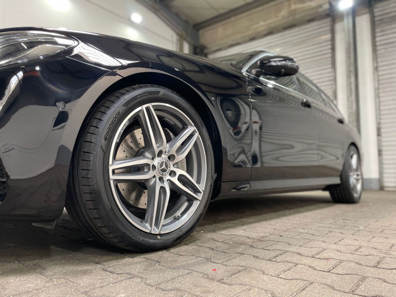 Fahrzeugabbildung Mercedes-Benz E 300 d AMG#Memory#Luft#360°#Alcantara#LED#ACC#S