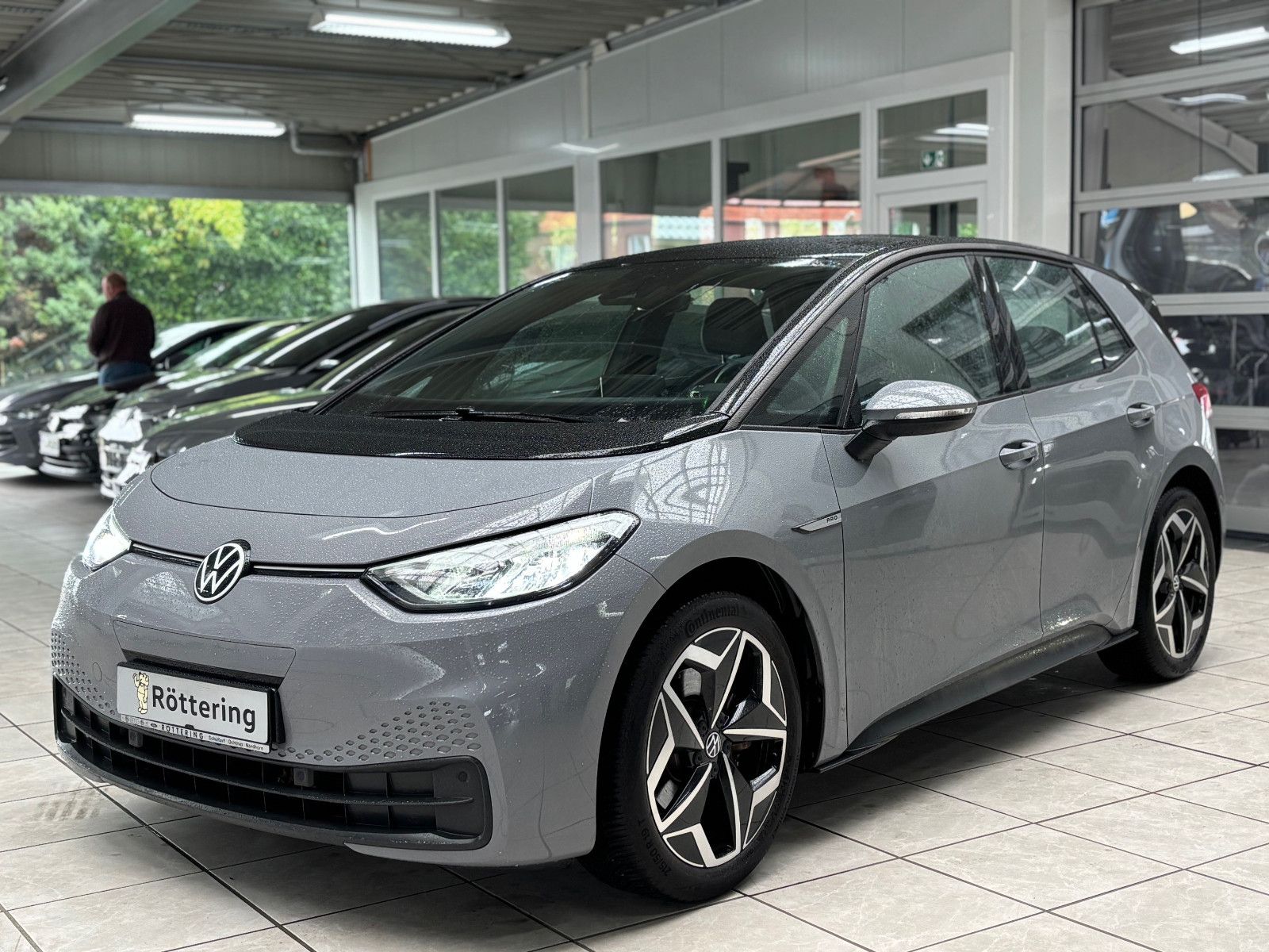 Fahrzeugabbildung Volkswagen ID.3 Pro 107 kW+LED+PDC+NAVI+ISOFIX+GJR