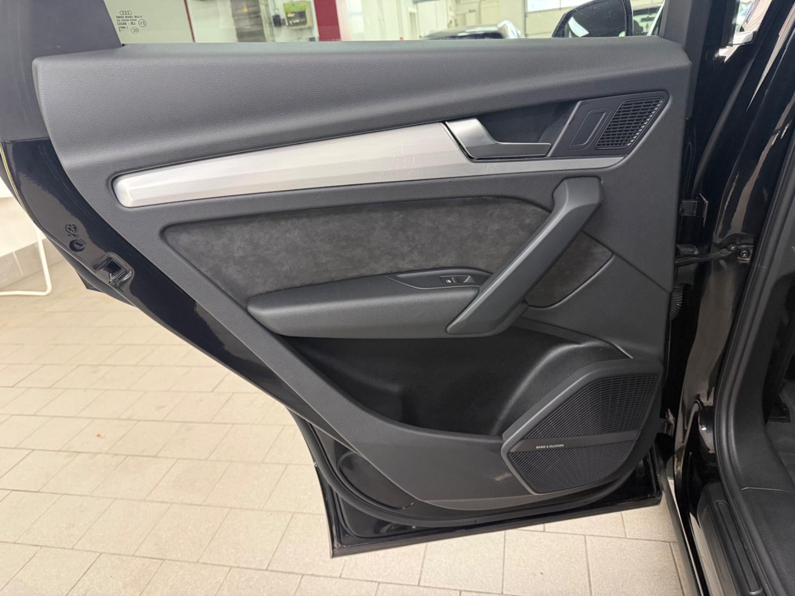Audi Q5 45 TFSI quattro sport*S-LINE*PANO*STHZG*AHK*