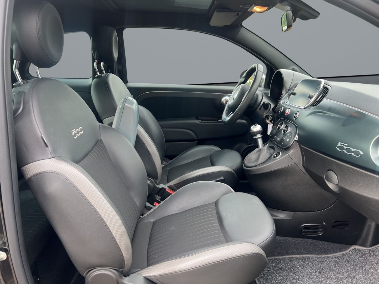 Fahrzeugabbildung Fiat 500 RockStar 0.9 TwinAir EU6d-T Sportpaket Panor