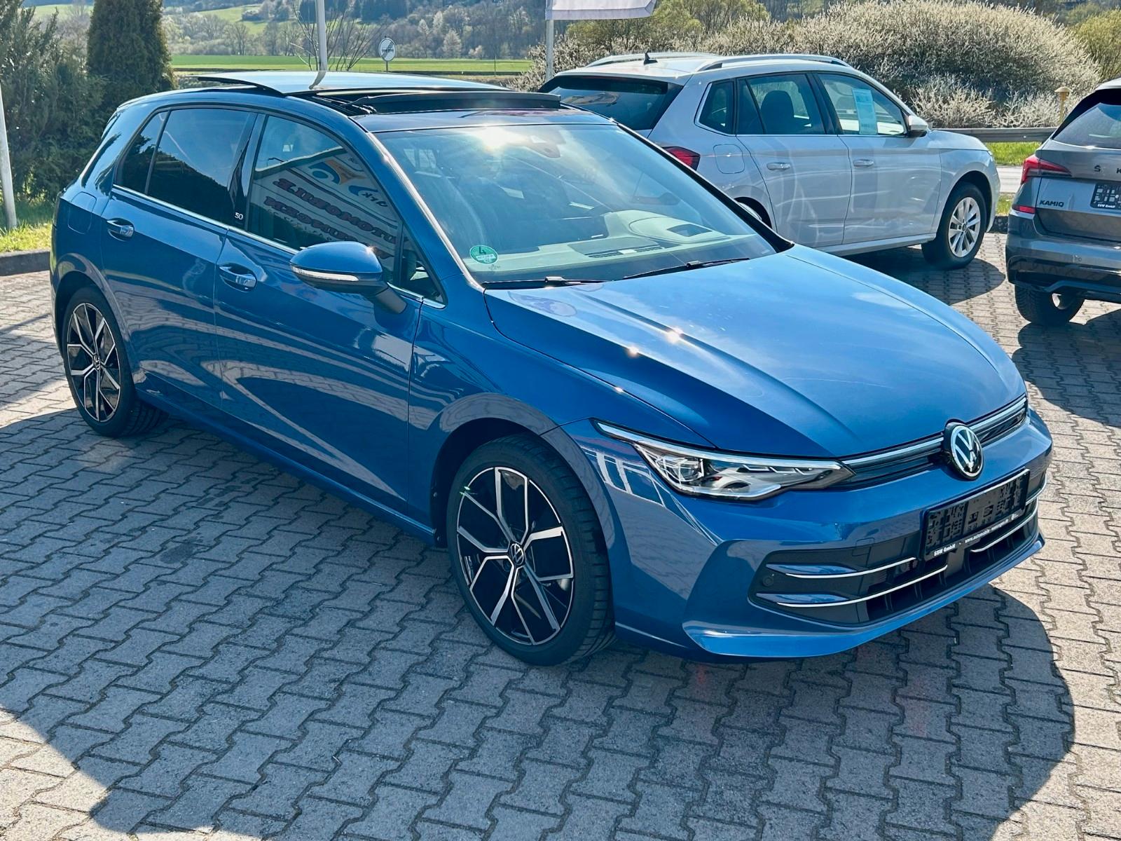 Volkswagen Golf VIII DSG "Edition 50" -37% zum UVP / 8xRad