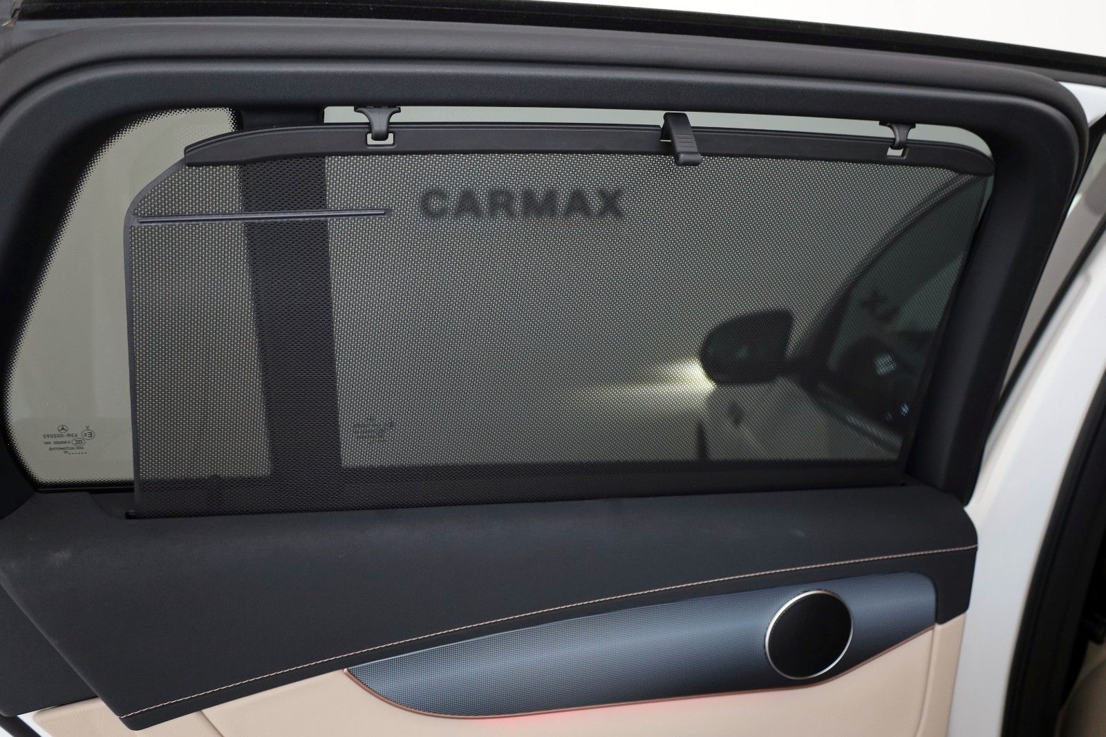 Fahrzeugabbildung Mercedes-Benz EQC 400 4M Leder,Navi,Multibeam LED,Park Paket