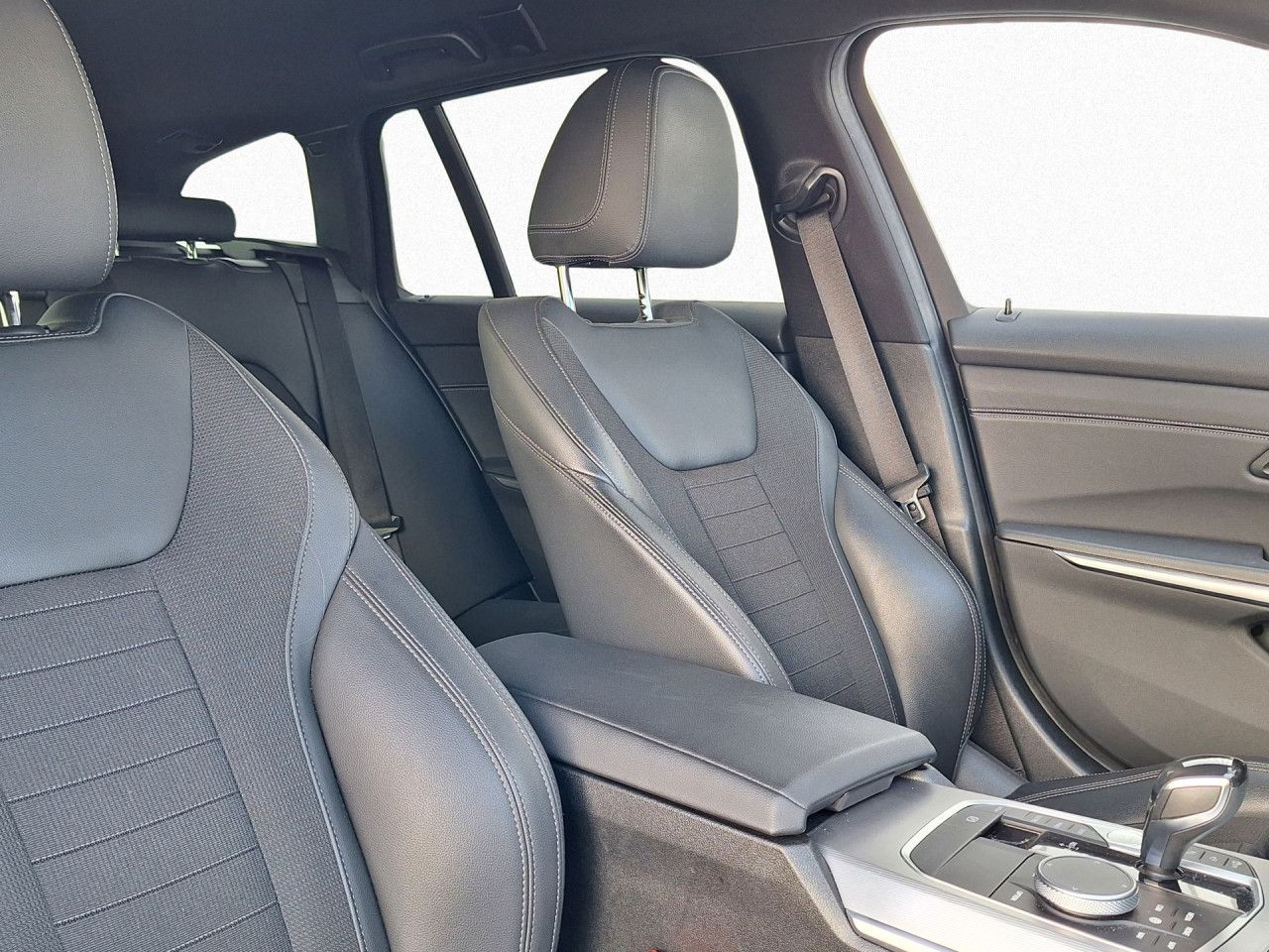 BMW 330 - Bild 6