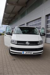 Volkswagen T6 Multivan 2.0 TDI LED CarPlay Anhänger Camping - : Kleinbus, Camping