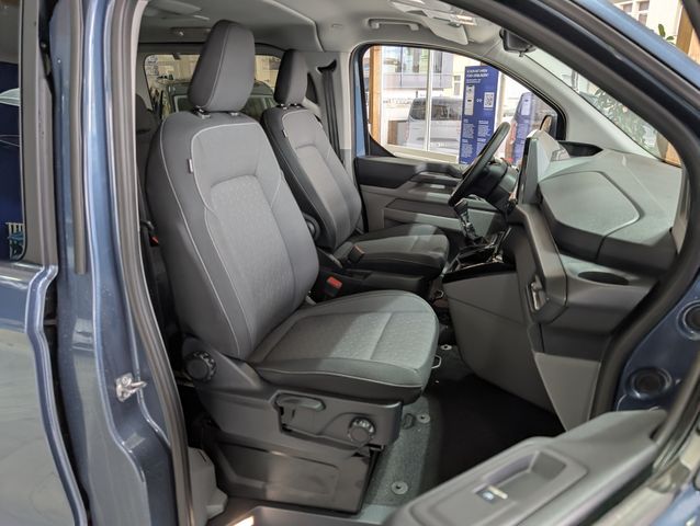 Ford Tourneo Custom 2.0 EcoBlue L1 Titanium