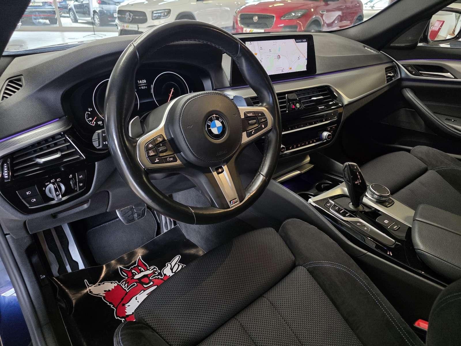 Fahrzeugabbildung BMW 530i xDrive M Sport/Shadow/StandHz/Virtual/36...