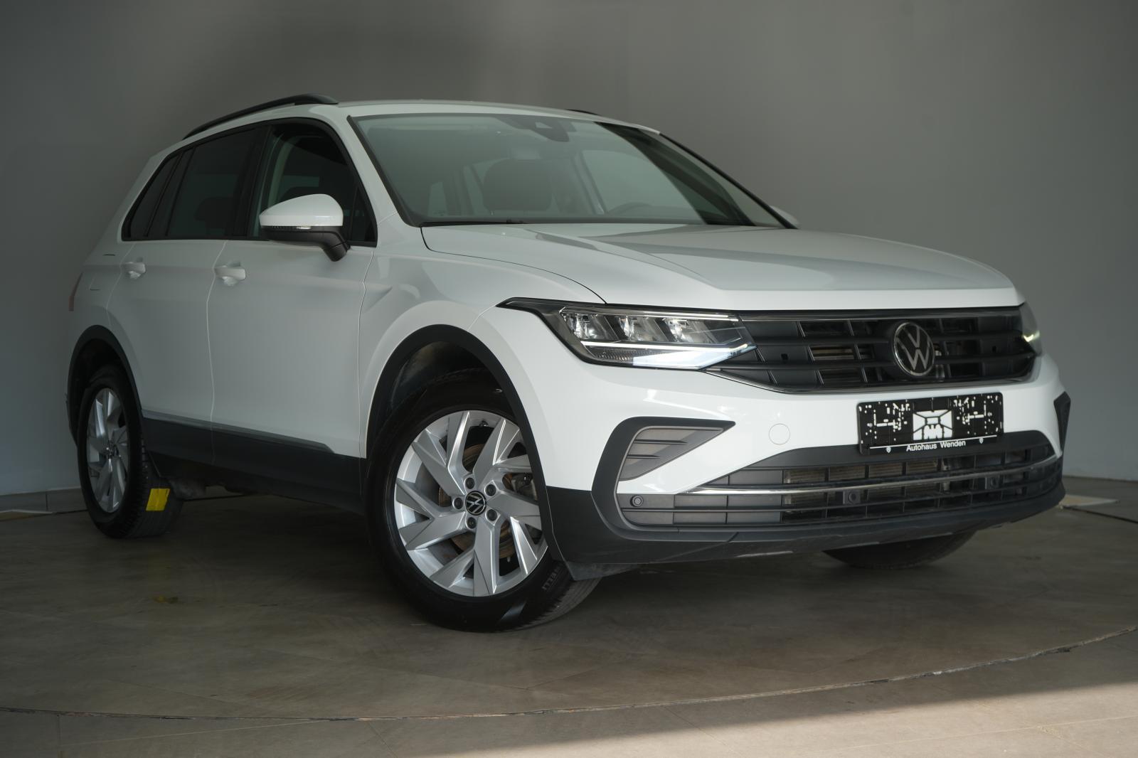Volkswagen Tiguan 1.5 TSI DSG ACC/Kamera/Lane/AHK/