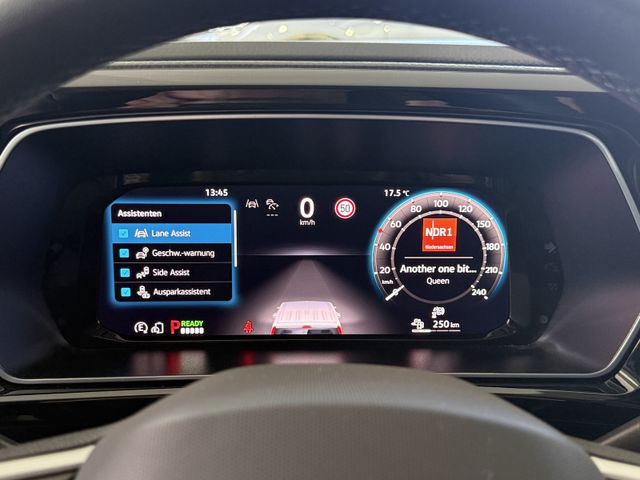 Volkswagen Caddy Maxi eHYBRID DSG STYLE ACC KAM 7SITZ AHK