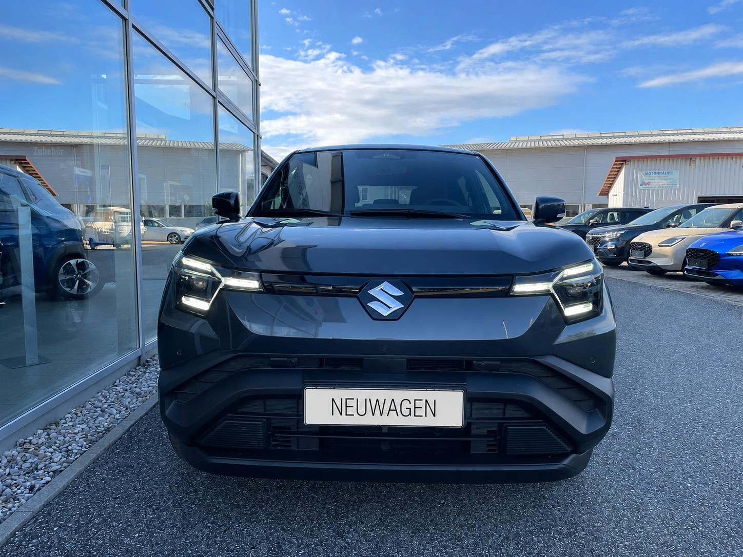 Suzuki e Vitara Club eAxle  106 kW (144 PS) 49 kWh-B... imagem 3